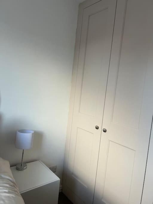 Fresh, Fully Equipped Modern House Can Sleep 5 Kiveton Park Exteriör bild