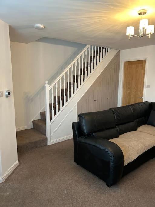Fresh, Fully Equipped Modern House Can Sleep 5 Kiveton Park Exteriör bild